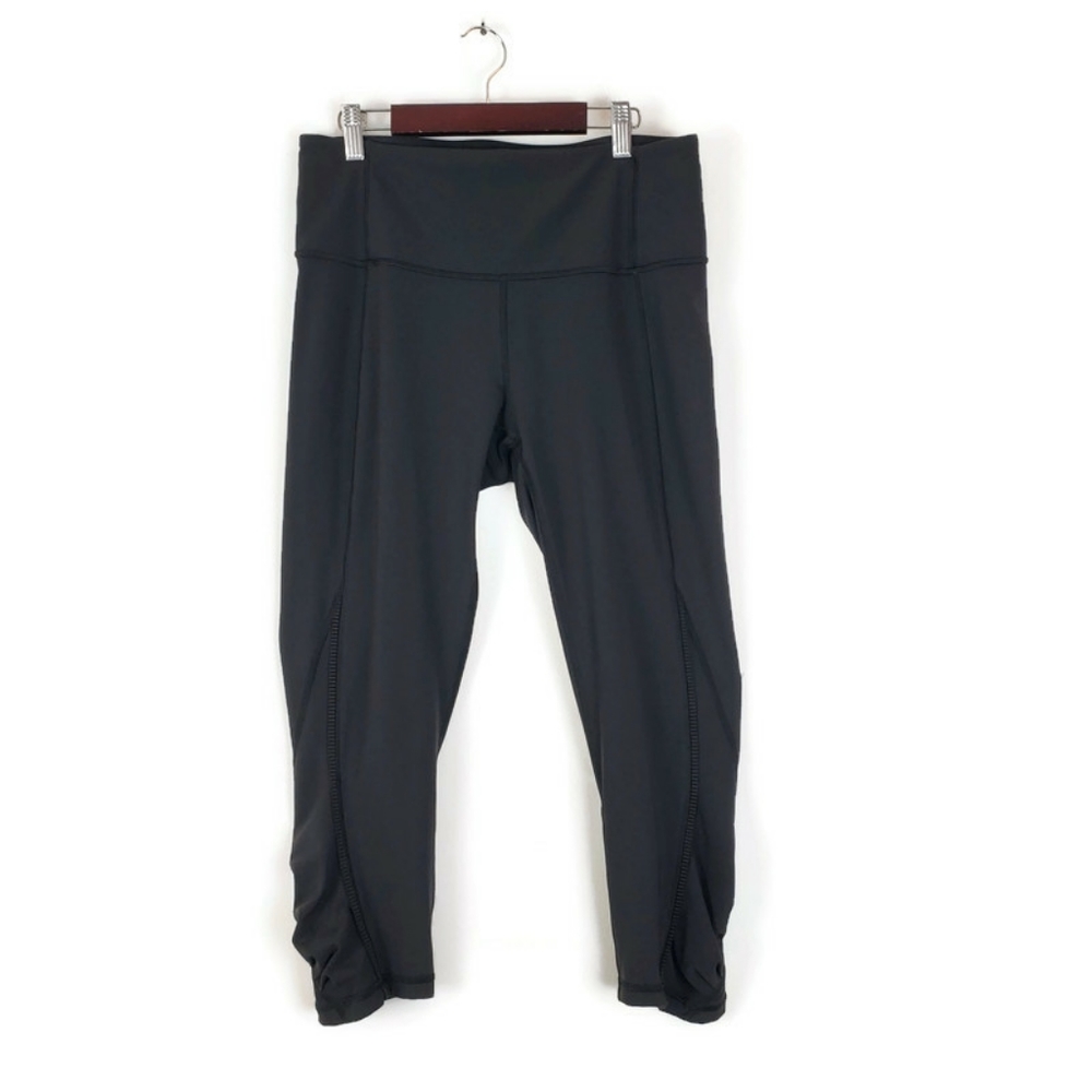 Lululemon Black Wunder Under Hi Rise Crop Leggings sz 10